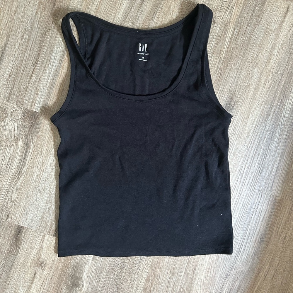 Women’s Gap Cropped Modern Tank